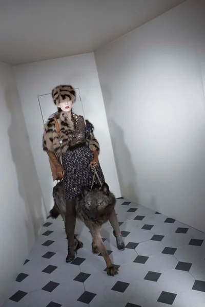 Look 12
